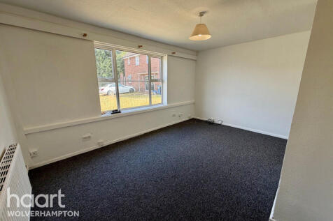Trenchard Avenue, STAFFORD photo 4