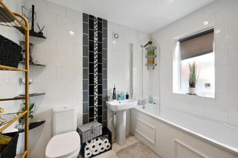 En suite shower room