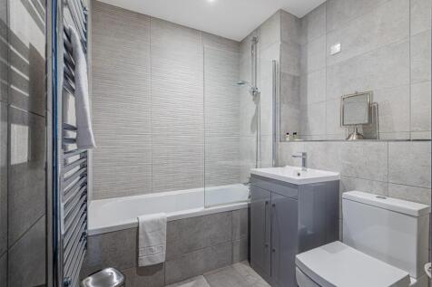 The Moorwell 7-8.jpg