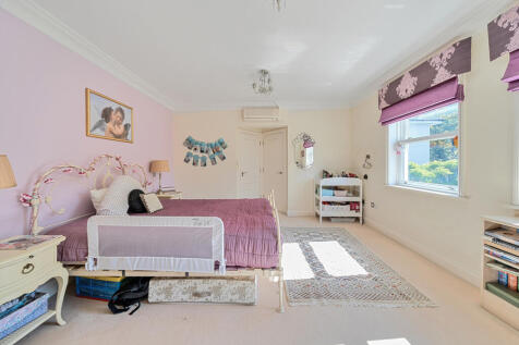 1295864-28-682726...