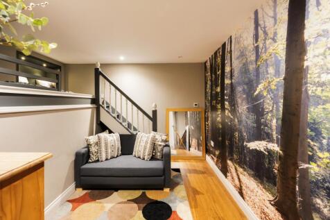 6 bed, 3 bath Terraced in Bristol - Photo 15