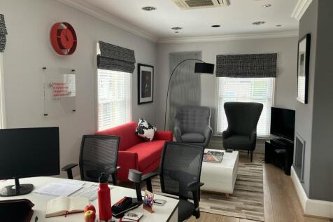 Office for sale Image 11