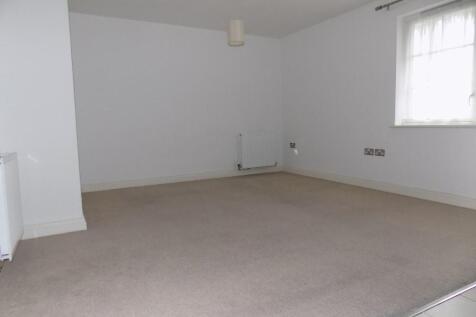 Gainsborough Close, Basildon, Essex photo 4