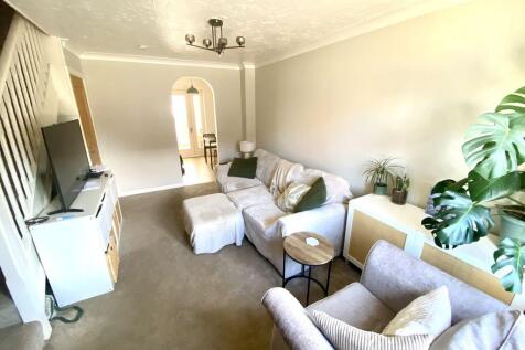 Britannia Gardens, Grange Park, Hedge End, SO30 2RN photo 4