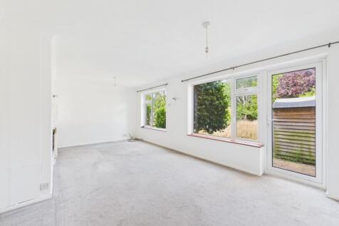 Sitting/Dining Room 1