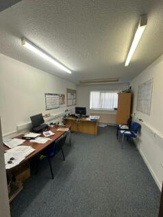 30 Nisbet St - 016.jpg
