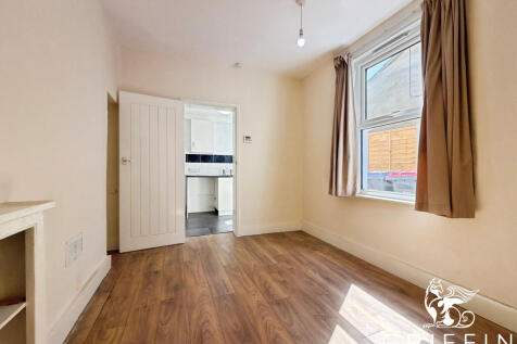 Southsea Avenue, Leigh-On-Sea, SS9 photo 5