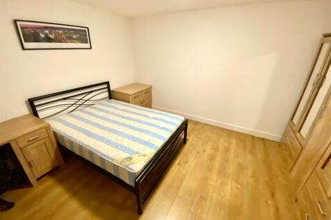 Bayhall Apartments, Huddersfield photo 4