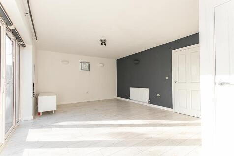 Blake Close, Nottingham photo 4