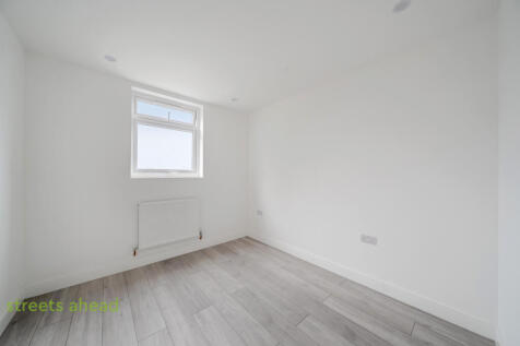 8e5f684f-4716-4d3...