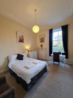 5 Bedroom Flat in EH12 5LQ