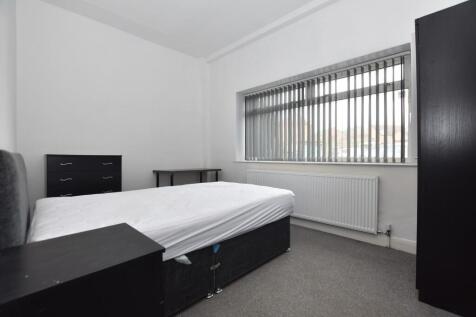 Room 1 (2).jpg