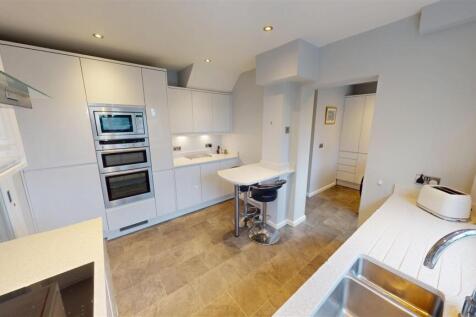 Heyes Avenue Kitchen