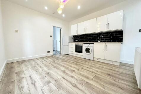 Lounge/Kitchen