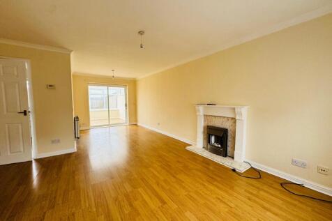 Fernwood, Redcar, Redcar And Cleveland photo 3