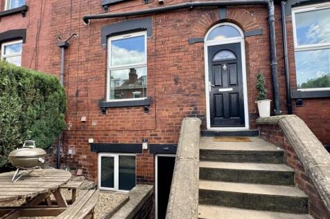 1-bed house on Martin Terrace (Room 2), BURLEY, LEEDS, £625/mo