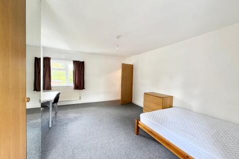 Middleton Boulevard, Nottingham photo 3