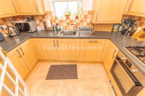 Kitchen image 2