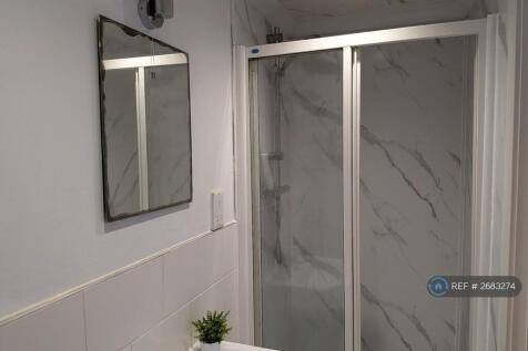 Ensuite - New Bath Tiles
