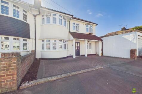 Presented by Clinton at EweMove Bexleyheath and Da