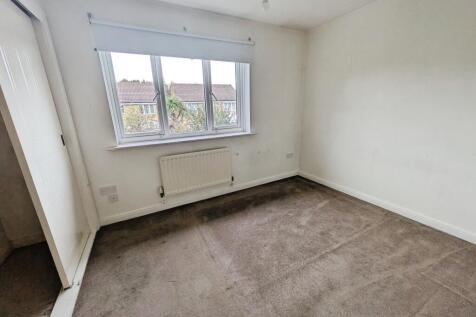 Wainwright Gardens, Hedge End, SO30 photo 5