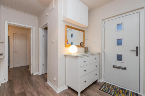 145 Linburn road Penilee  Glasgow G52 4el-29