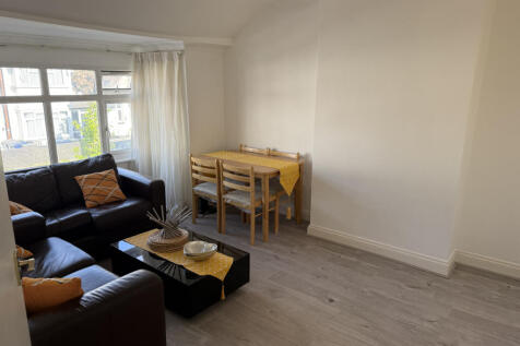 1 bed flat to rent Hamilton Road, London NW11