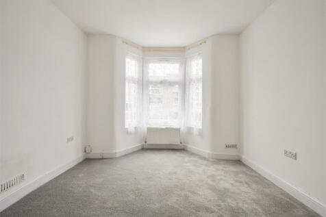 Carlton Road, E17