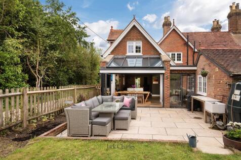 8 Bull Lane, TN3 8LN 020.jpg