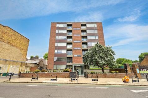 Flat 6, Charles Allen House, 22 Amwell Street, Clerkenwell, London EC1R 1XU