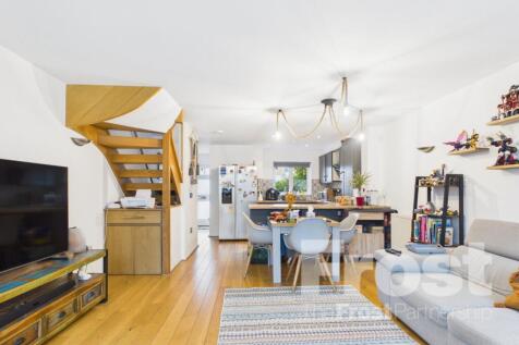 Kitchen / Living