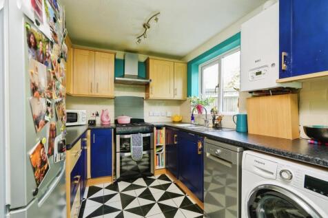 Eton Close, Witney, Oxfordshire, OX28 photo 4