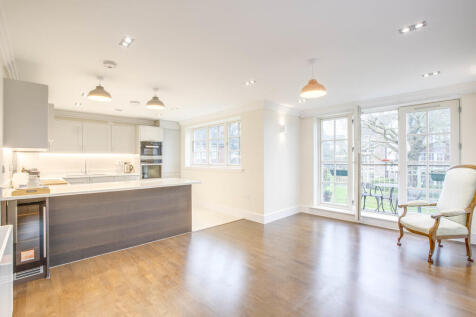 12D The Meadowfie...