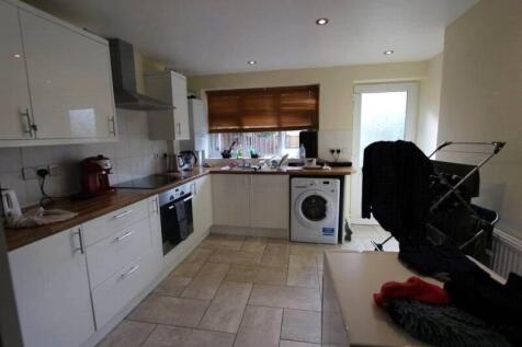 Medway Drive, Perivale, Greenford, Greater London, UB6 photo 2