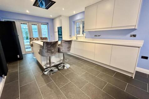 Kitchen/Dining Room View Three