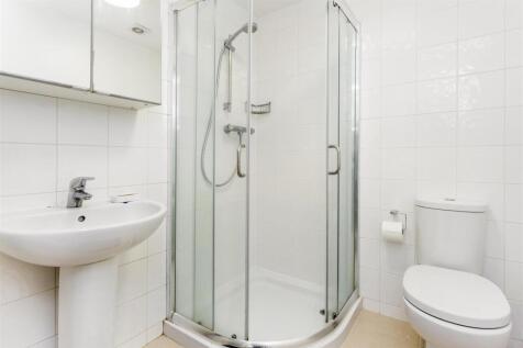 Lettings Hammersmith Shepherds Bush Road  - Bathro