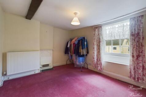 CAM02127G0-PR0167-STILL010