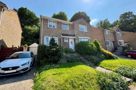 Yeovil, BA20 - property photo