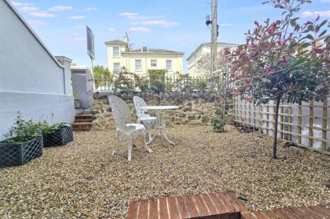 Apartment Front Terrace