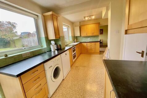 15 Bulls Lane Kitchen.jpg