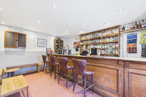 CAM03185G0-PR0084-STILL025