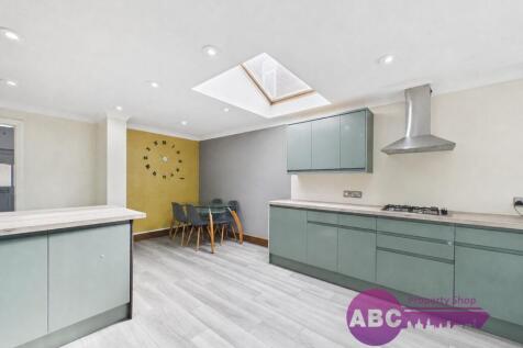 Arrowe Avenue, Moreton, Wirral CH46 0RZ photo 4