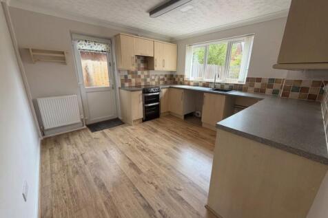 Buckfast Avenue, Bedford, MK41 photo 3