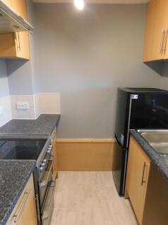 Mellow Purgess Close, Basildon, Essex photo 5