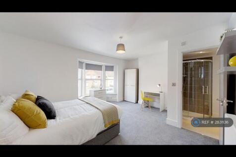 Large En-Suite Double