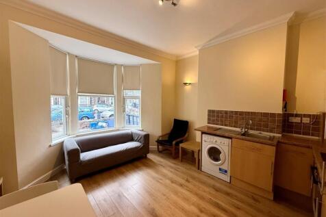 1-bed flat on 1 Bed, Richmond Road, £875/mo