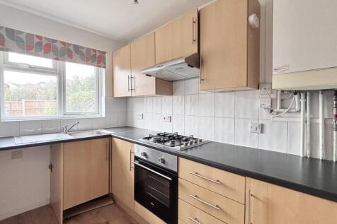 Pebmarsh Drive, Wickford photo 5