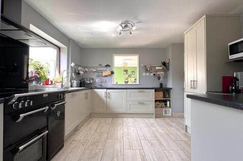 Modern Kitchen 078