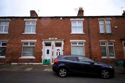 3 bed terraced house to rent Richardson Street, C