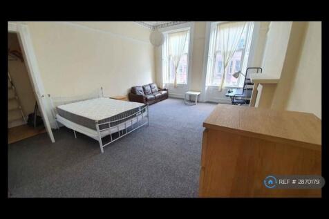Master Bedroom Pic 1